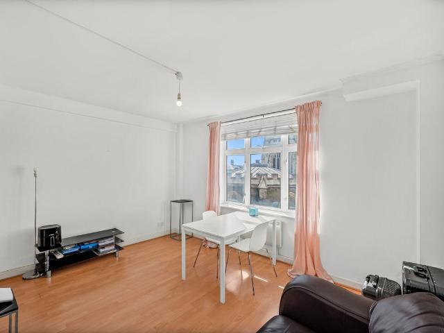 Apartment for rent in Blackfriars, Lyons