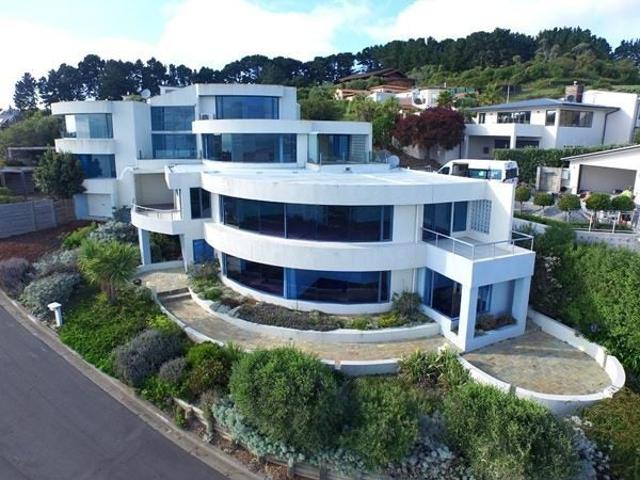 House for rent in Chaslands, Canterbury
