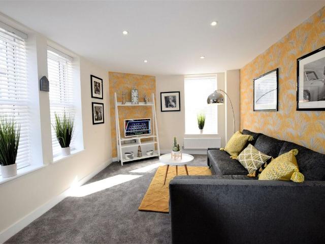 Apartment for rent in Spike Island, Feckenham