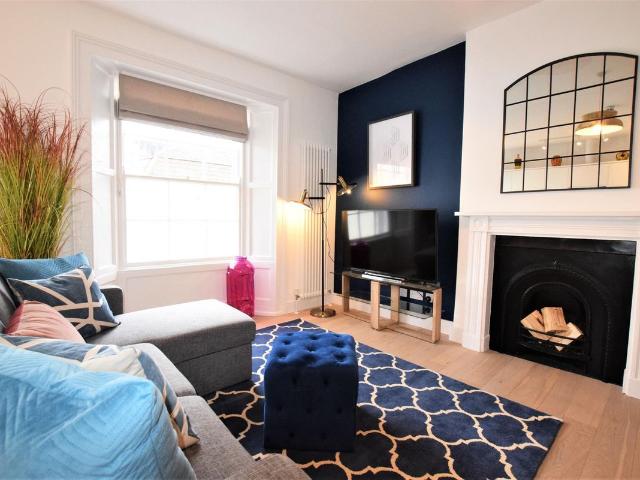Apartment for rent in Spike Island, Feckenham