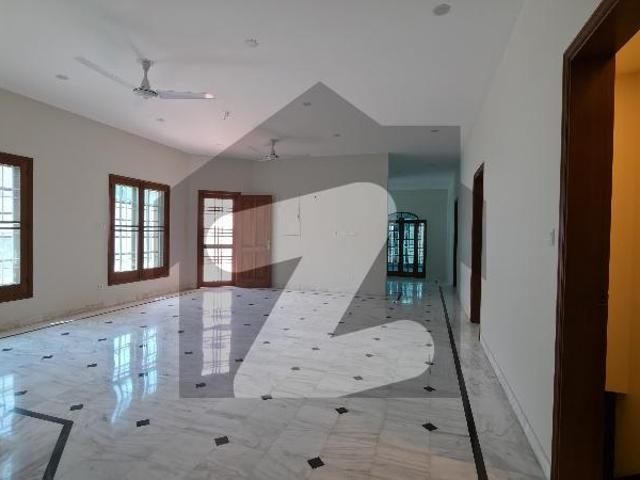 House for rent in Clifton Block 5, کراچی ڈویژن