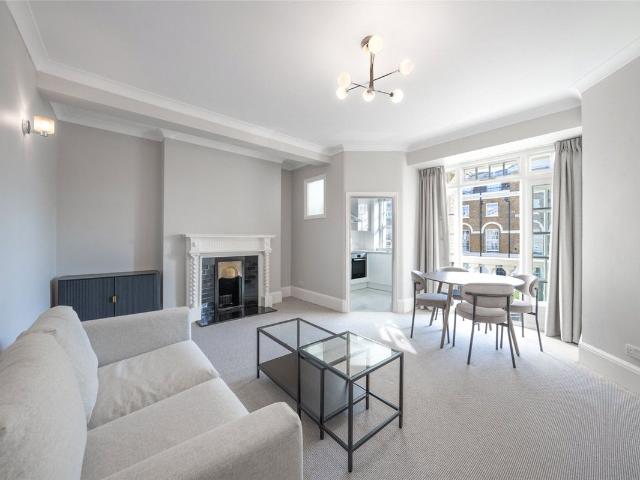 Apartment for rent in St. John's Wood, Greater London