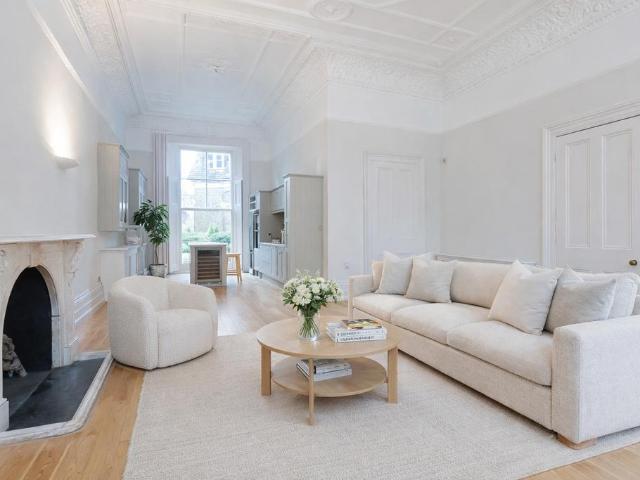 Apartment for rent in Maida Vale, Greater London