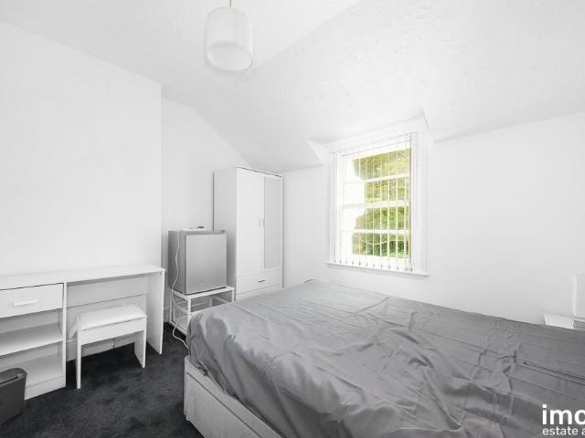 Room for rent in Wellswood, Torquay