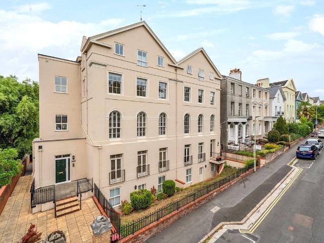 Apartment for rent in Newtown, Exeter