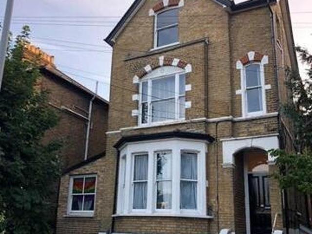 House for rent in Kingston Upon Thames, Greater London