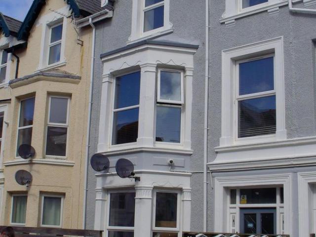 Apartment for rent in Llandudno, Wales