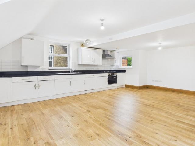 Apartment for rent in London Borough of Croydon, Greater London