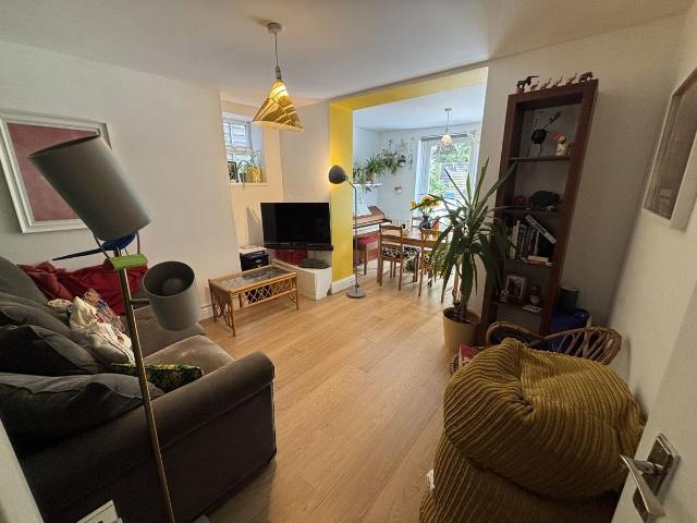 Apartment for rent in London Borough of Croydon, Selhurst