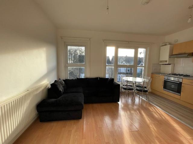 Apartment for rent in London Borough of Croydon, Selhurst