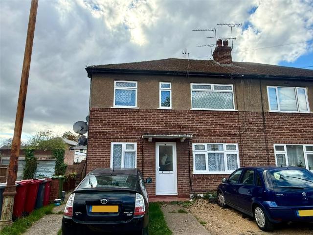 Apartment for rent in Slough