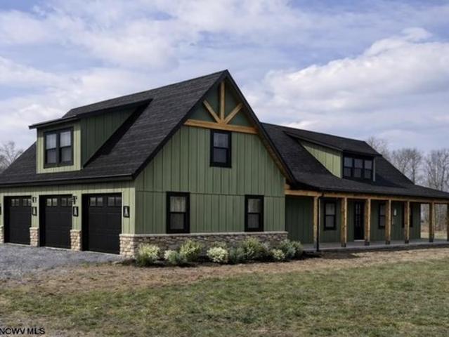 House for sale in Bruceton Mills, West Virginia
