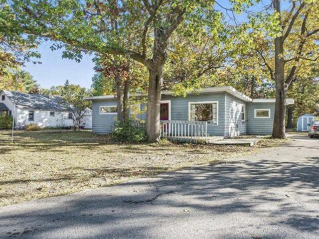 House for sale in Traverse City