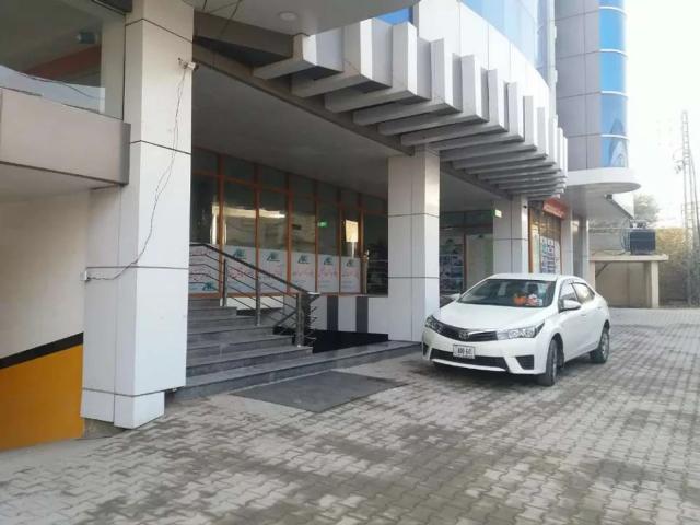 Commercial for rent in تحصیل پشاور شہر, پشاور ڈویژن