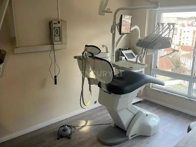 Loja venda em Estefânea, Sintra