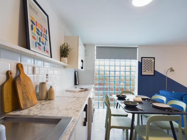House for rent in Kensington, Calderstones