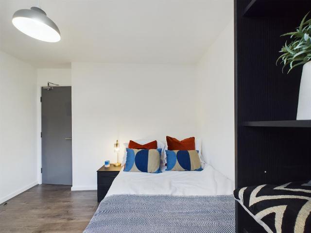 House for rent in Kensington, Calderstones
