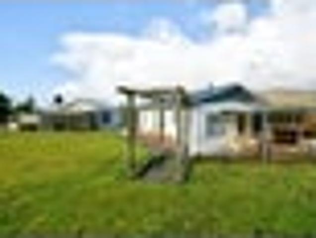 House for sale in Otakou