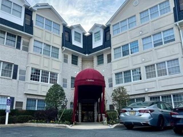 Condo for sale in Hackensack, New Jersey