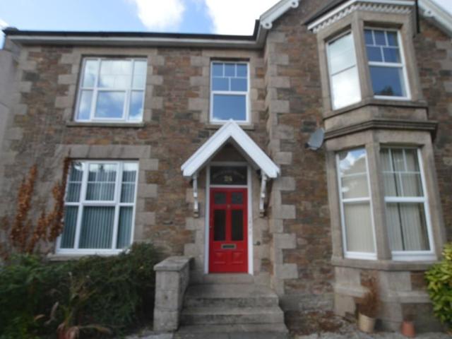 Apartment for rent in Mount Ambrose, Cornwall