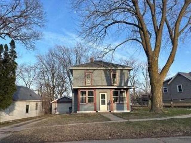 House for sale in Charles City, Iowa