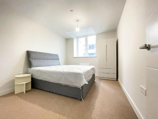 Apartment for rent in Silvertown, Greater London