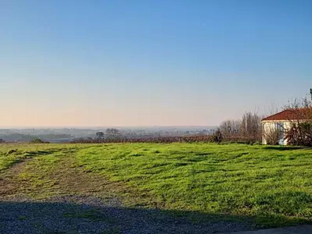 Terrain vente à France métropolitaine, Clisson