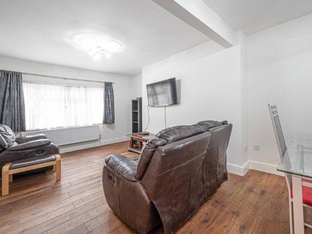 Apartment for rent in London Borough of Barnet, Greater London