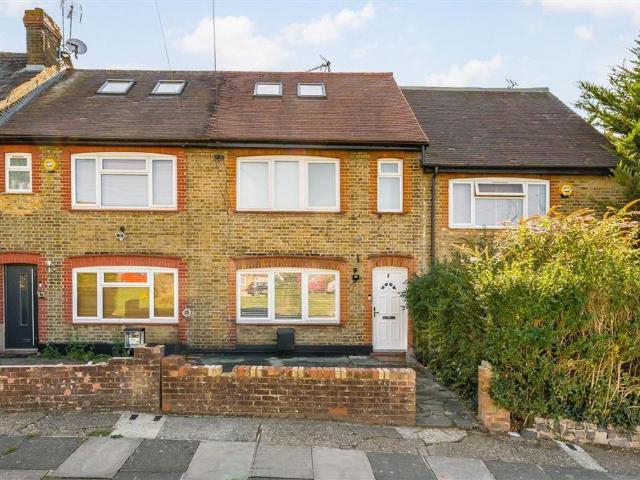 House for rent in Golders Green Estate, Greater London