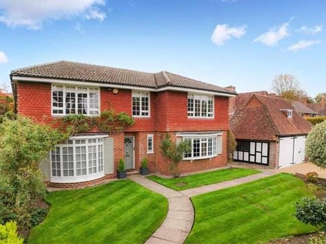 House for sale in Lower Green Esher, Blackhills