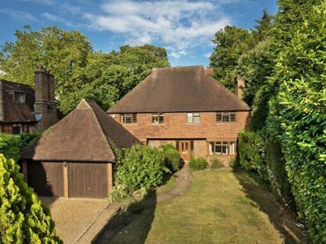 House for sale in Lower Green Esher, Blackhills