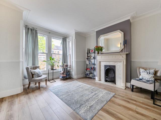 House for rent in Tulse Hill, Greater London