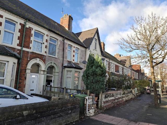 Apartment for rent in Falcon Lodge, Wales