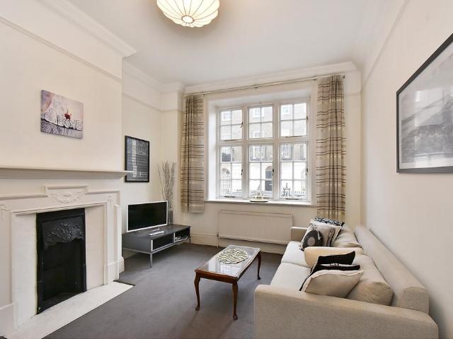 Apartment for rent in Belgravia, Greater London