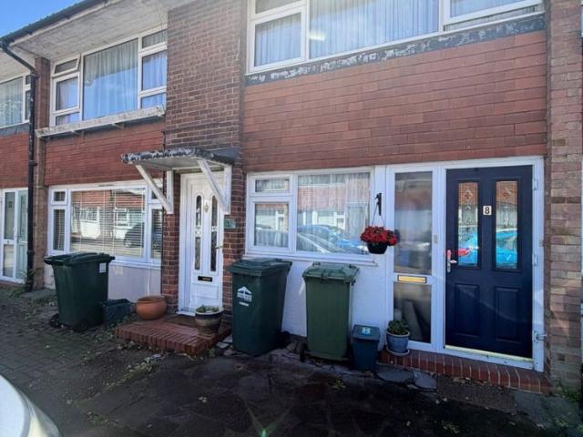 House for rent in Lower Halliford, Surrey