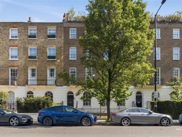 Apartment for rent in Belgravia, Greater London