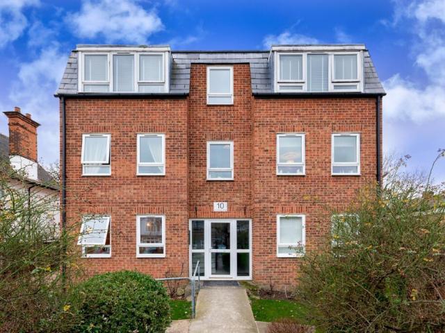 House for rent in Hale End, Greater London