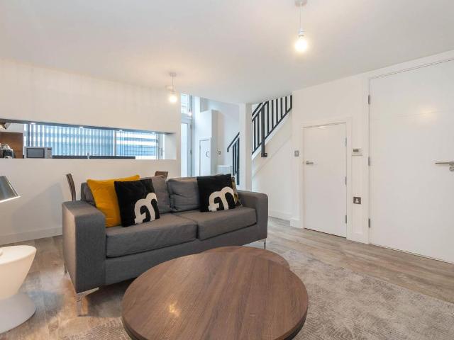 Studio for rent in Jewellery Quarter, Birmingham