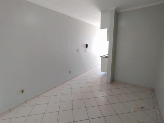 Apartamento venda em Região Geográfica Imediata do Distrito Federal, Região Integrada de Desenvolvimento do Distrito Federal e Entorno