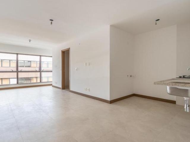 Apartamento venda em Região Geográfica Imediata do Distrito Federal, Região Integrada de Desenvolvimento do Distrito Federal e Entorno