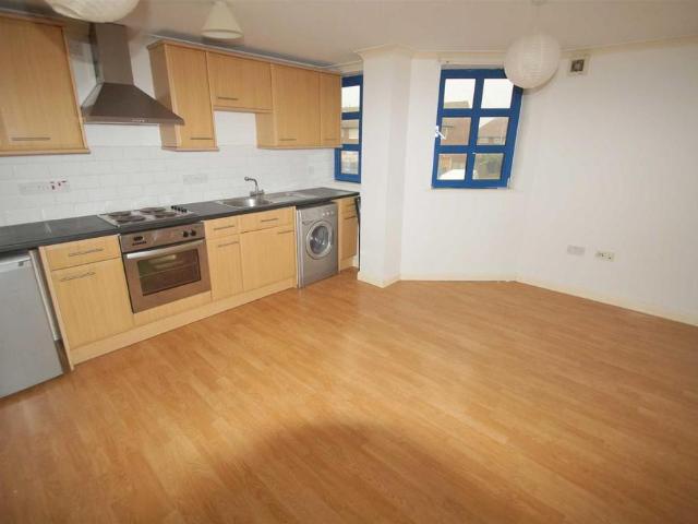 Apartment for rent in Halton, Leeds