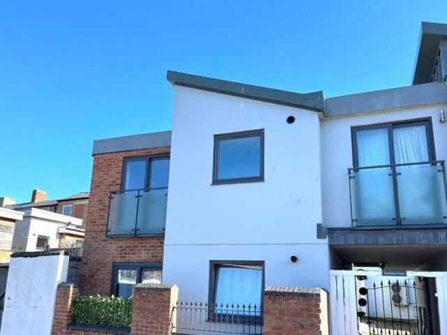 House for sale in Gloucester, Gloucestershire
