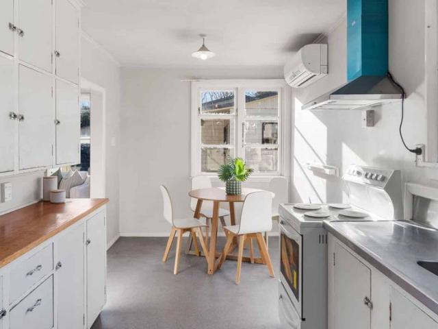 House for rent in Chaslands, Canterbury