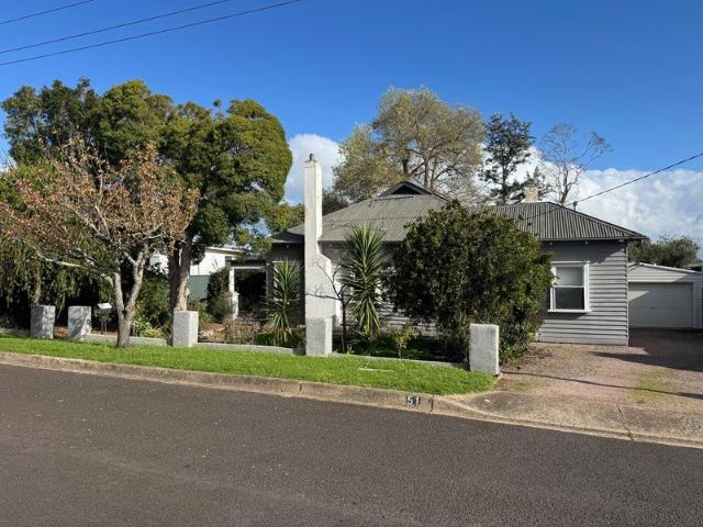 House for rent in Hamilton, Victoria