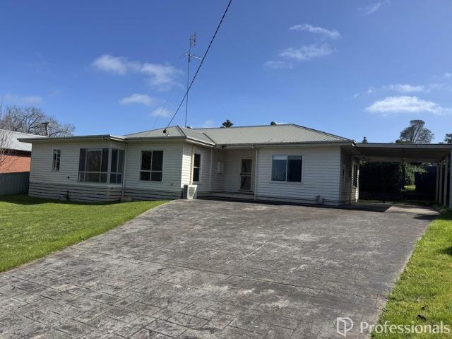 House for rent in Hamilton, Victoria