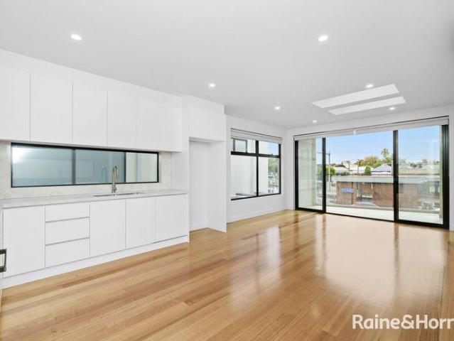 Townhouse for rent in Camerons Creek, Victoria