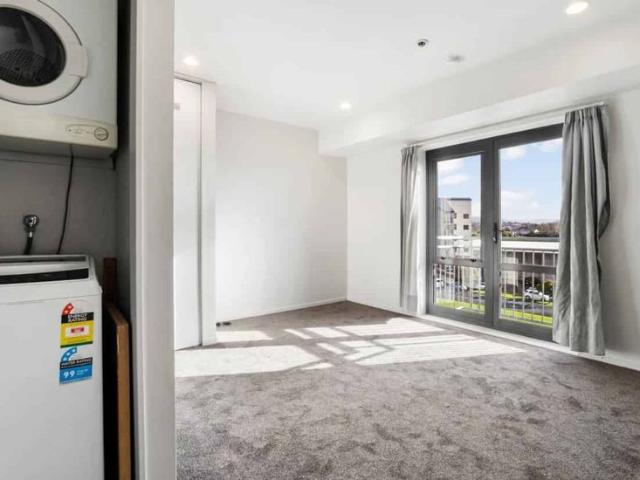 House for rent in Crown Lynn Yards, Whau