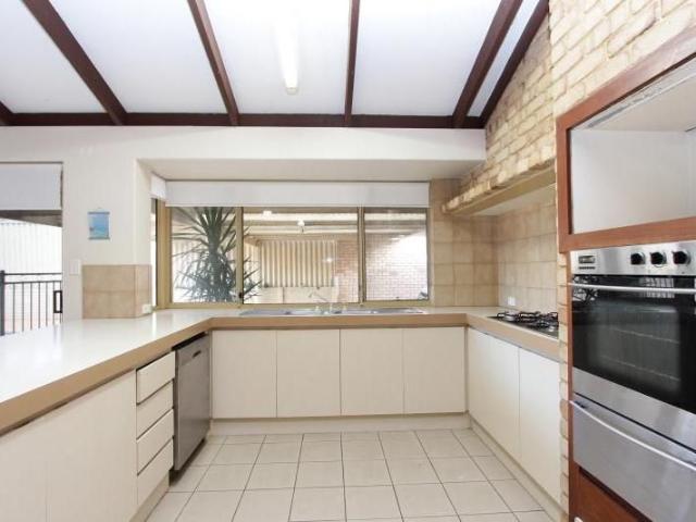 Apartment for rent in Kardinya, Western Australia