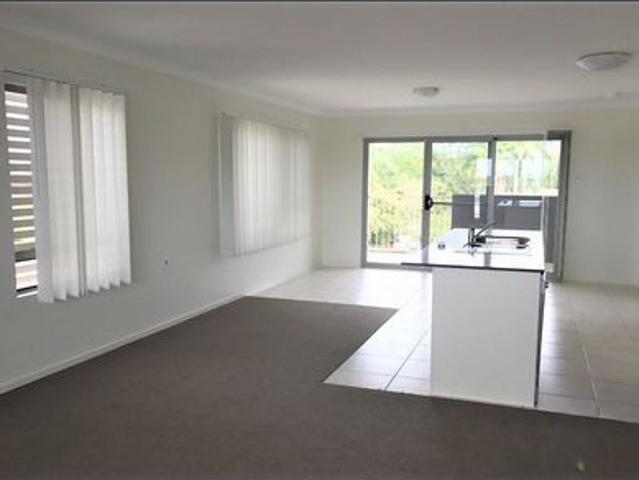 Townhouse for rent in Toombul, Queensland