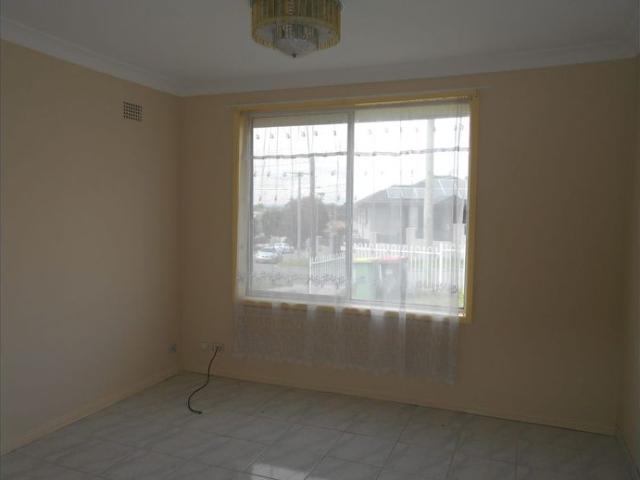 House for rent in Smithfield, Sydney